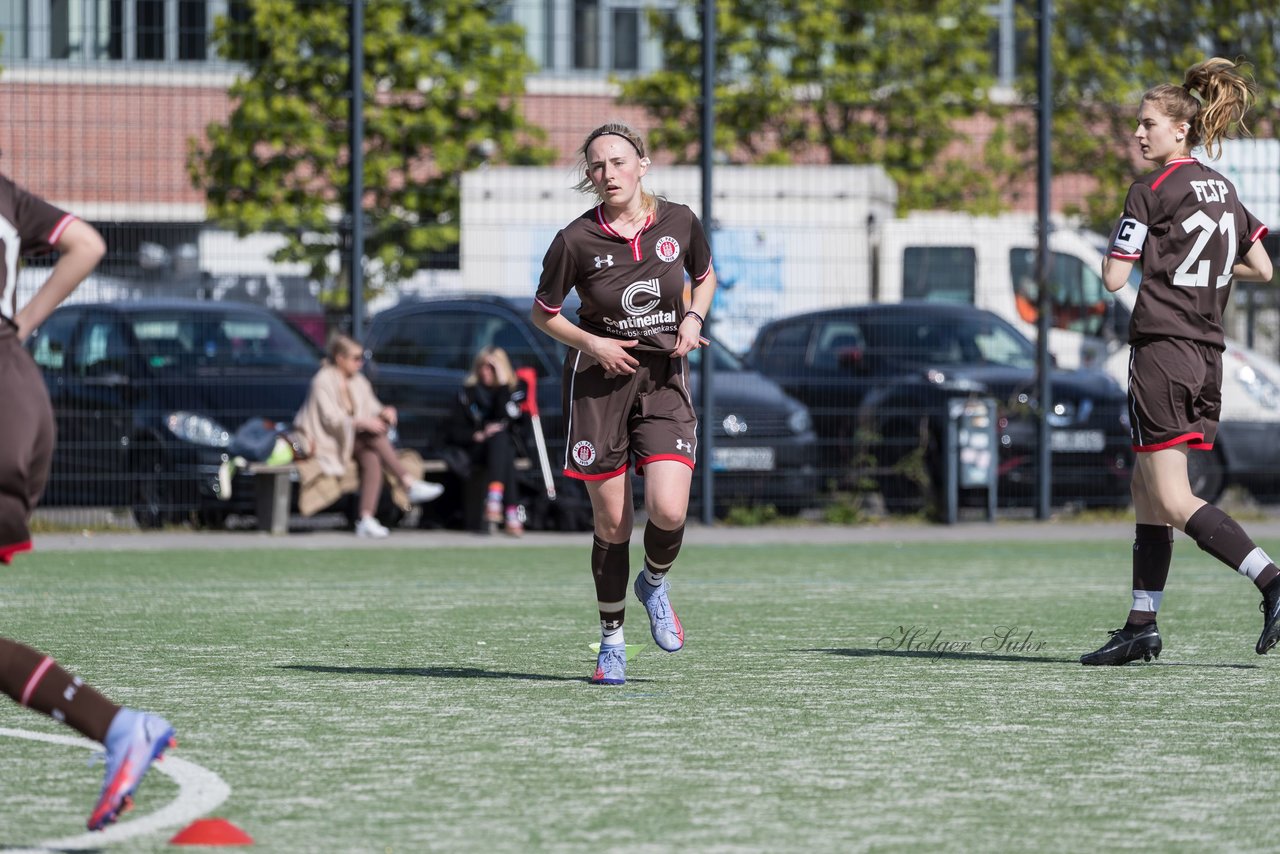 Bild 115 - wBJ St. Pauli - Walddoerfer : Ergebnis: 1:11